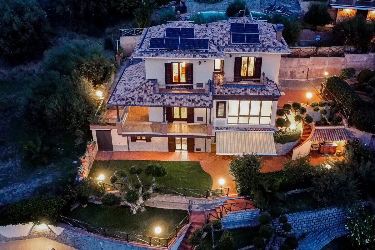 Annonce Airbnb populaire: Villa "Scafa Alta" à Capo D'orlando