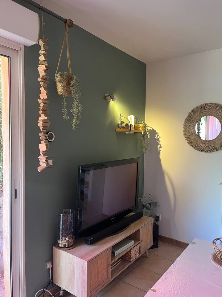 Studio Cosy, Avec Terrasse Et Parking Gratuit. - Digne-les-Bains