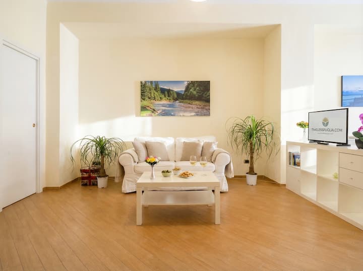Carlotta - Central Cozy Apartment - Bari