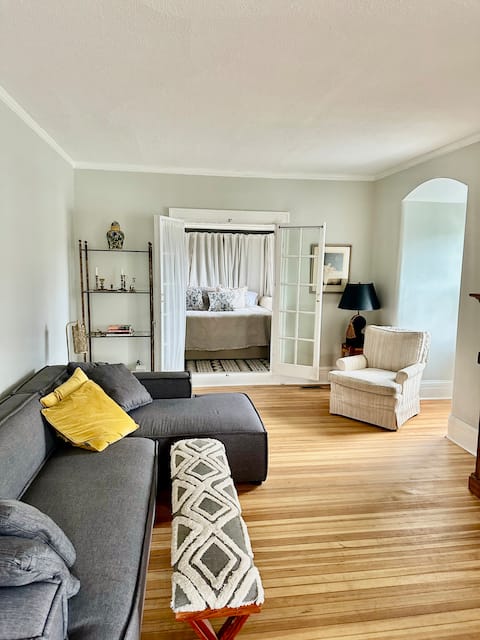 Successful Airbnb property: East Ave Gem in Rochester
