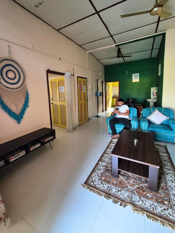 Urban Townhouse-studio Q - Jorhat