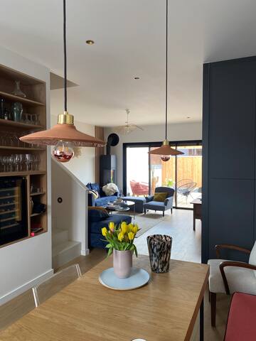 Maison moderne avec piscine