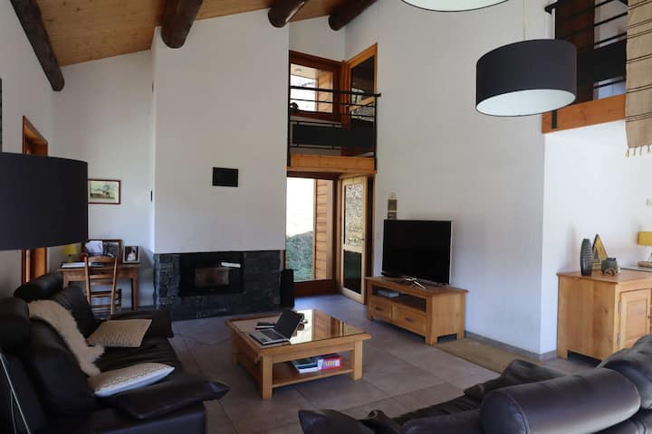 Chalet De 150m², Spacieux Pour 6 Personnes - Beaufort