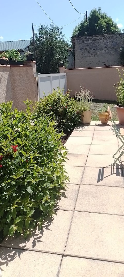 2 Bedrooms in Camurac. Private shower room and toilet