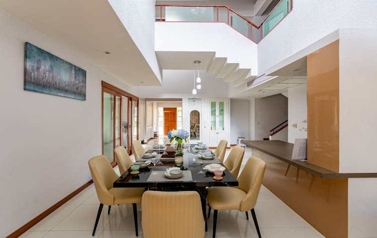 Sukhumvit Thonglor25 Swimming pool Villa素坤逸铜锣泳池别墅