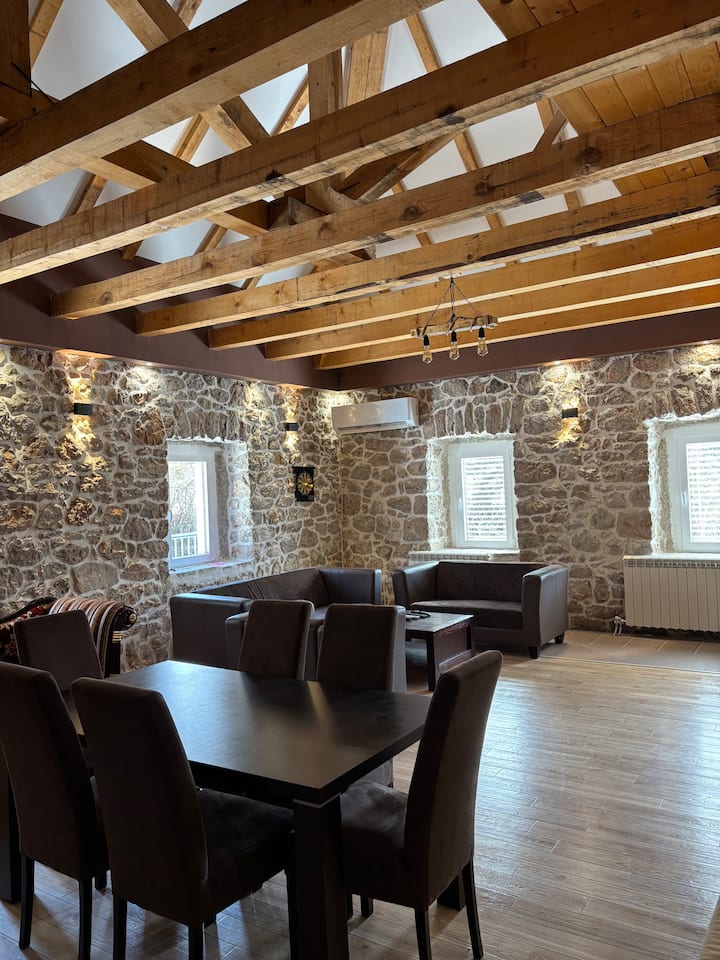 Rustic Mountain House Peace Wifi Private - Montenegro