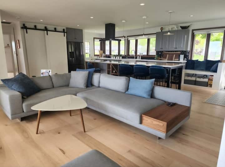 The Wellington Lakehouse - Sand Banks