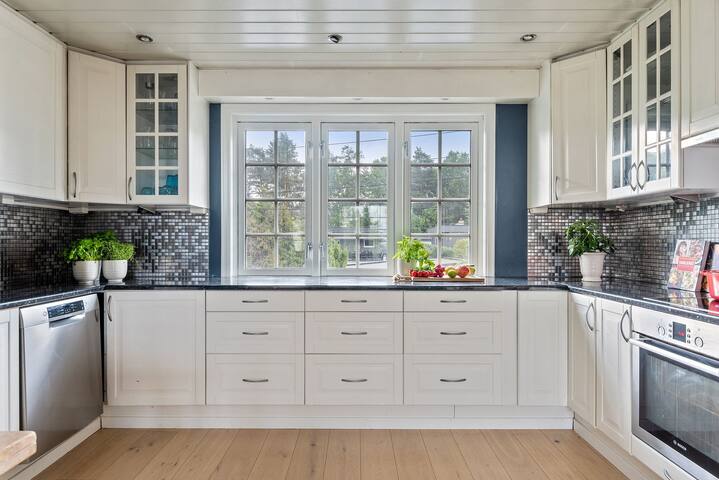 Nydelig bolig med spektakulær utsikt i Oslo gallery image 5