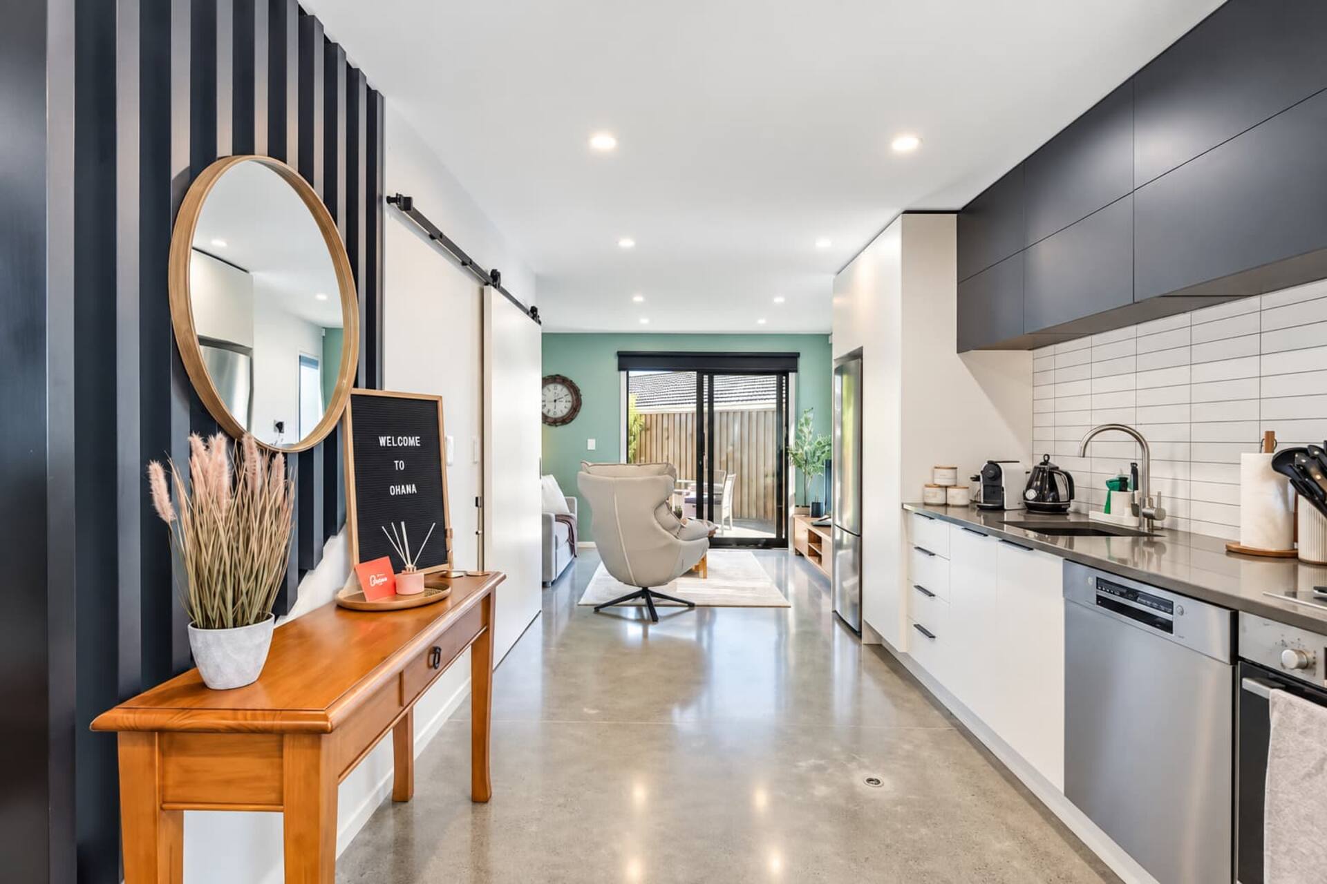 Hutt Central | Dreamcatcher Cottage 2BR