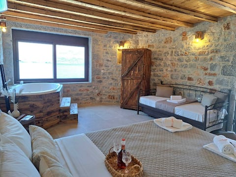 Luxury Suite of Villa Lagkadaki