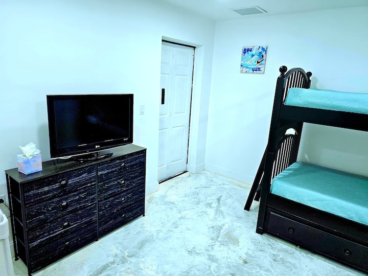 საძინებელი 4