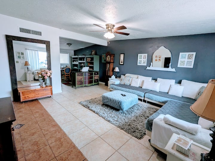 Fort Huachuca. 8 Guest. 4bed, 2bth, Gym, (Pet Fee) - Sierra Vista, AZ