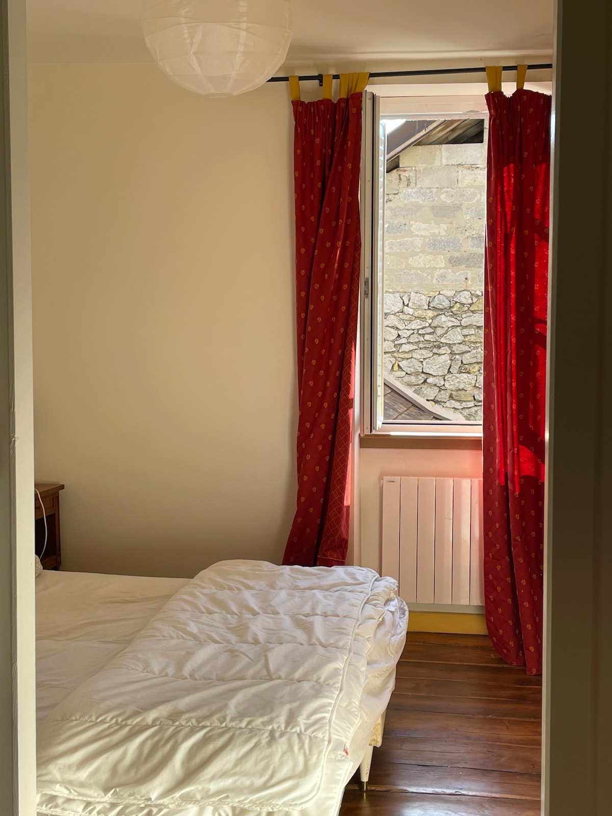 غرفة النوم 2