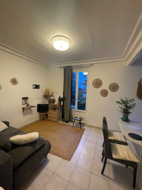 Urban Charm
Paris Western Suburbs