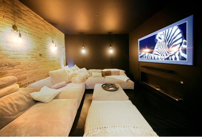 The Black Mews | Hyde Park | Luxurious | Peaceful gallery image 5