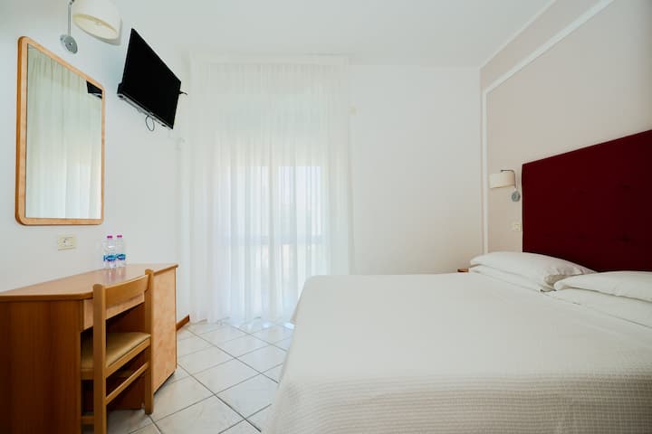 Chambre Double Avec Vue Partielle Sur La Mer - Bellaria-Igea Marina
