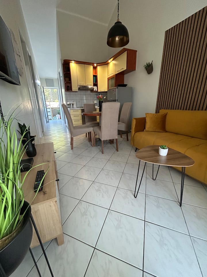 Modern Sea View Apartment - 3min. From The Beach - Podstrana