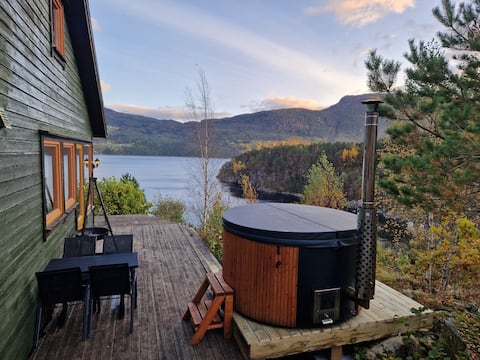 Cabin with fantastic views in Vanvik, Sauda/Suldal