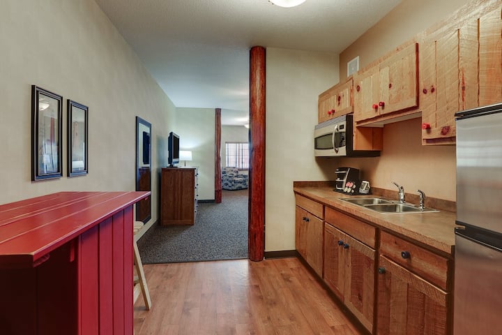 Extended Stay King Suite, Stoney Creek, Pool - Sioux City, IA