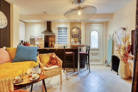 Top Airbnb: Studio Jules Verne, terrace, and parking à Pantin