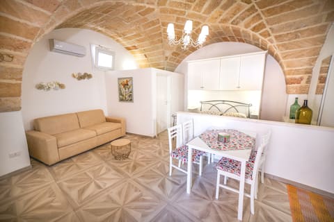 Proprietà Airbnb di successo: Studio apartment in the center, a stone's throw from the Marinas! a Nardò