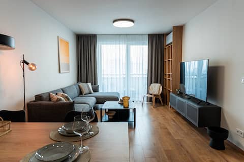 Luxury city center apartment - parking included