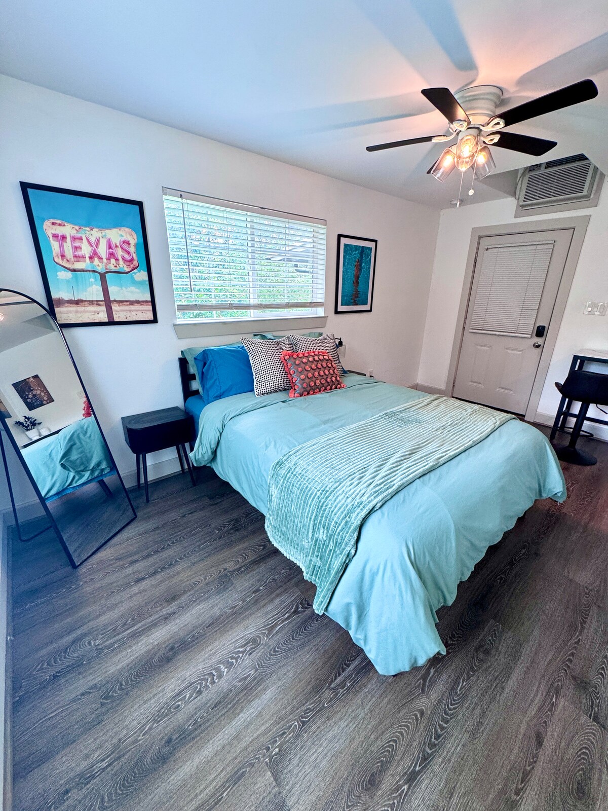 Mini Farm Getaway Studio