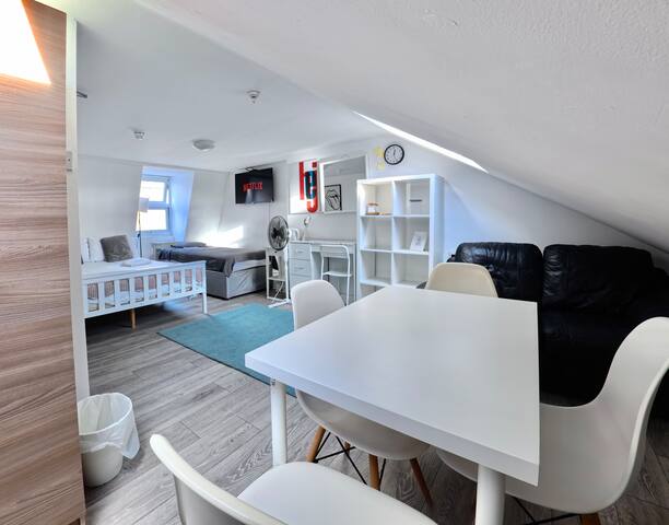 Full House 5 Rooms 3 Bath London gallery image 5