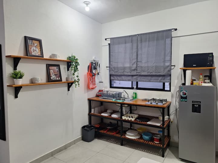 Habitación Equipada Con Entrada Independiente. - Aeropuerto de Monterrey (MTY)