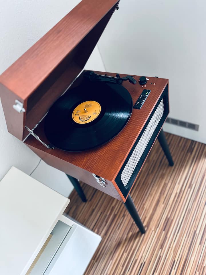 Gramofon + bluetooth player