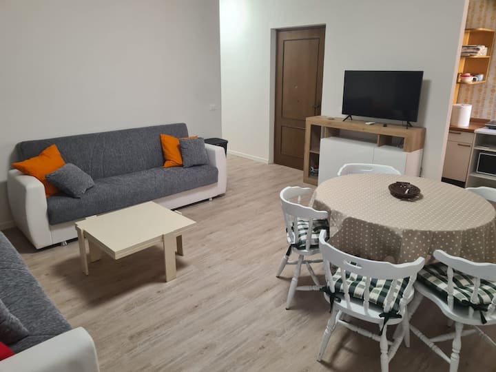 My Town Home Apartment - Torri del Benaco