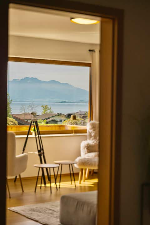 Chalet lake view mountain view NEW modern