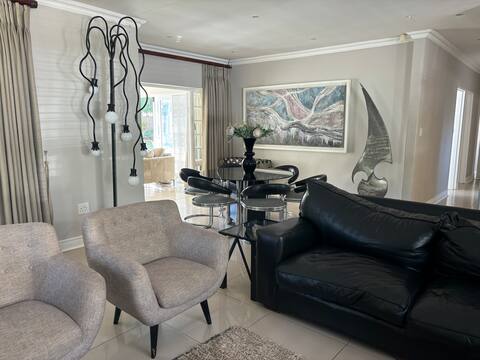 Private Luxury Home - ParkHill Escape