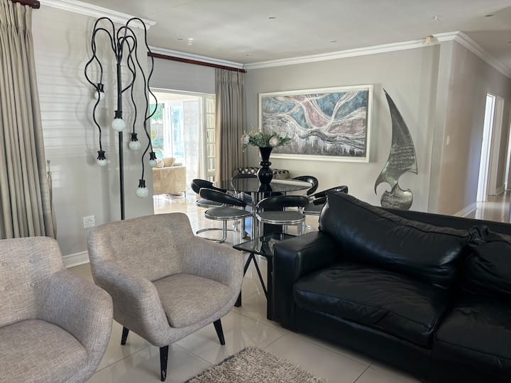 Private Luxury Home - ParkHill Escape