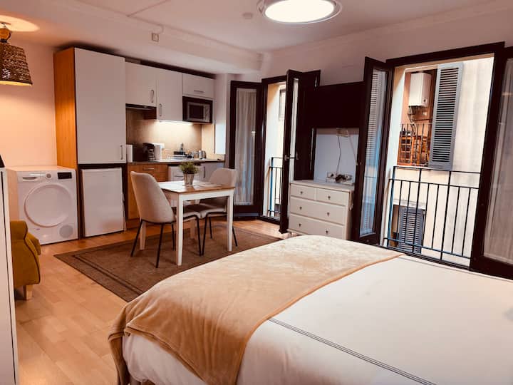 Romántico Estudio En Barri Vell - Girona