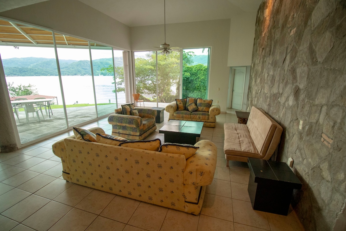 3BR Villa in Tequila — 3 bedroom vacation rental in Tequila