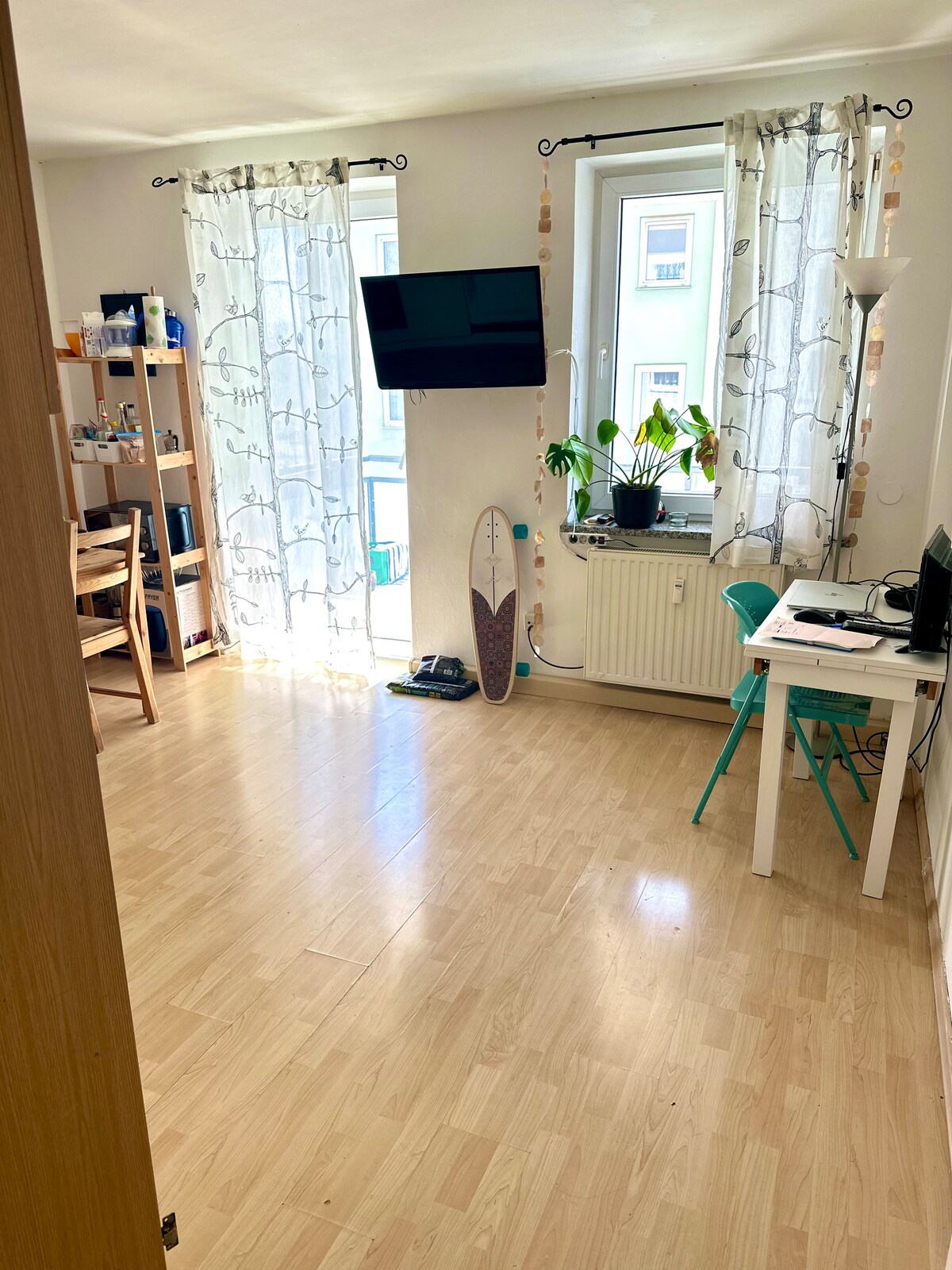 Successful Airbnb property: 2 rooms Apartment 50sq in Munich City- BMW in Am Riesenfeld