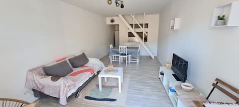 Cozy 2-bedroom apartment in the heart of Riez