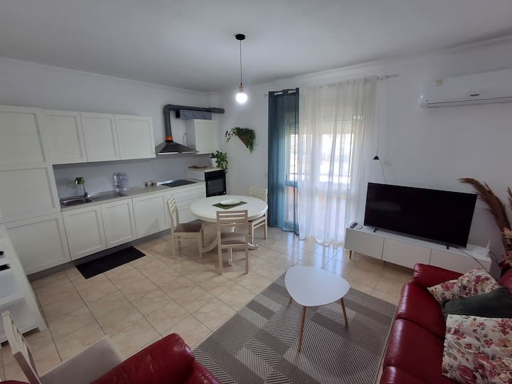 Kavaja City Sea View Apartment - Spille