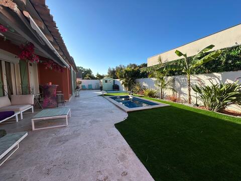 Villa with pool near Nîmes, Uzès and Avignon