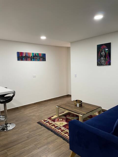 Popular Airbnb listing: New studio apartment, great location - Modelia in Engativá