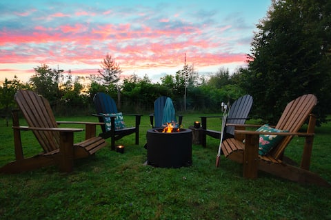 Cayuga/Seneca Wine Trail-1 Acre Fenced in- Firepit