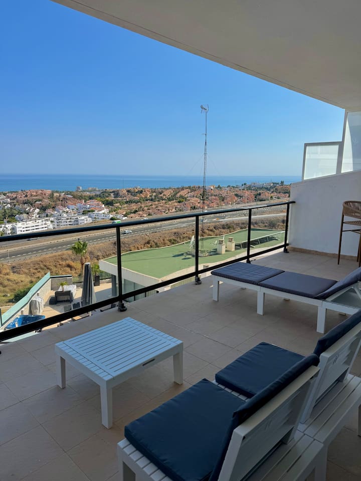 Fantastic Apartment With Sea Views! - Calahonda