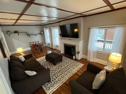 Modern Rustic Newly Renovated 3 bedroom 1 bath