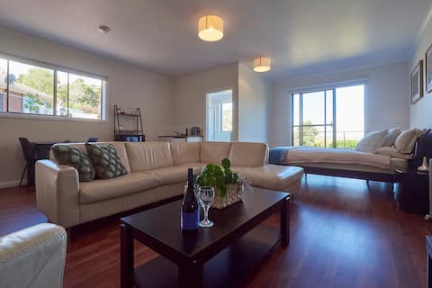 Successful Airbnb property: Tranquil Tamar River Escape: Cosy nature retreat in Tasmania