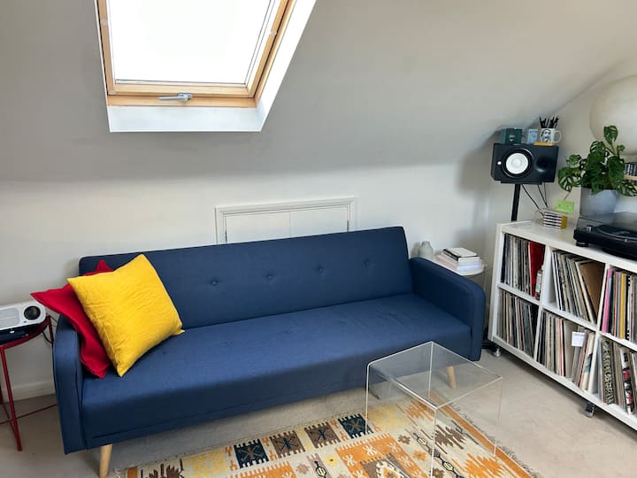 Charming Seaside Retreat - Hastings