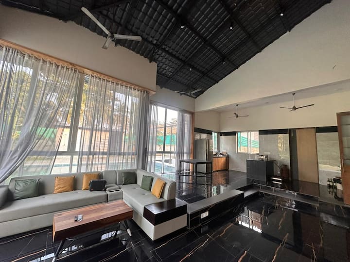 Cozy Carved Villa 2 Yeoor Hills - Thane