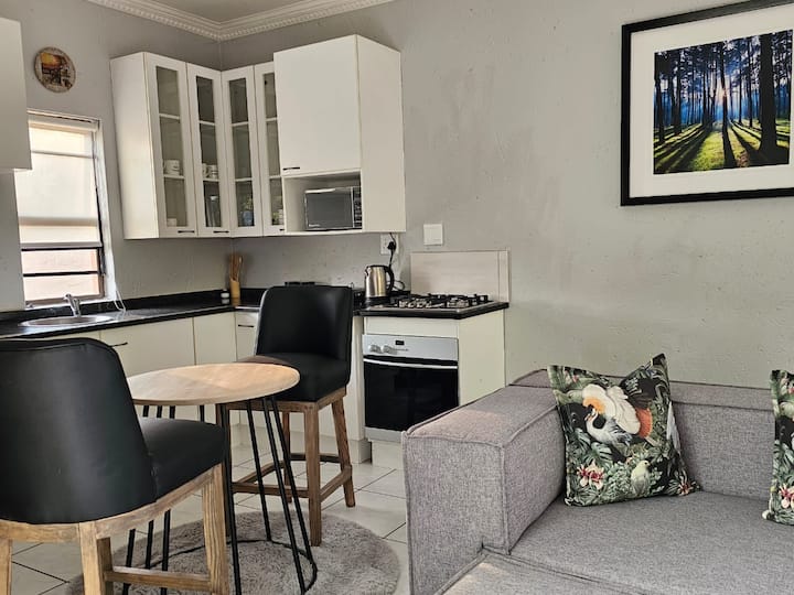 Lanina Self Catering Apartment - Randburg