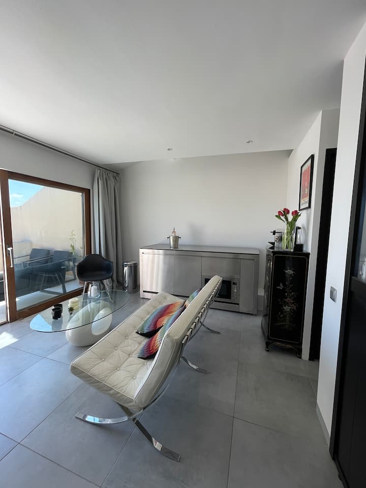 Terrasse Tropez : Mazet Avec Piscine & Vue Mer - Saint-Tropez