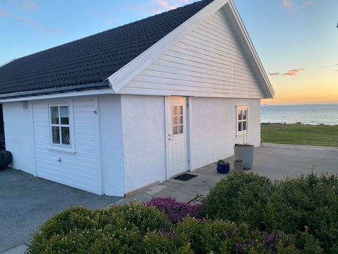 Sea Horizon - Studio Apartment with View